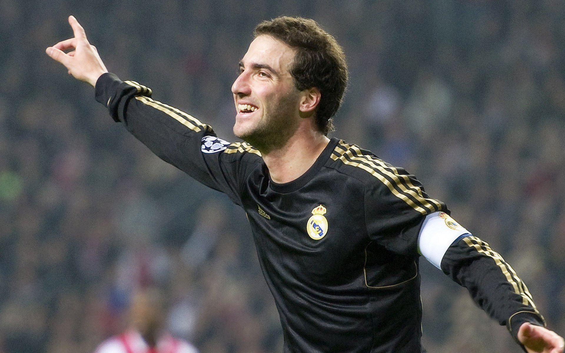 东亚杯中国足球惨败 战术安排值得反思，东亚杯中国夺冠